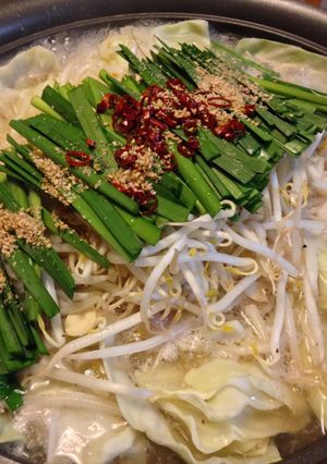 専門店の味を家庭で再現！博多風 塩もつ鍋-レシピのメイン写真