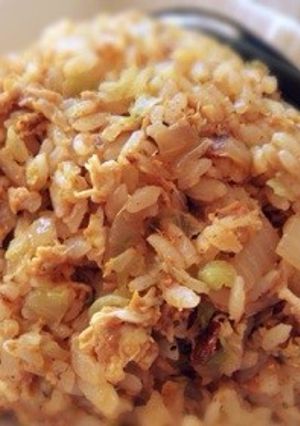 簡単！キムチ鍋の素で作るツナ炒飯！-レシピのメイン写真