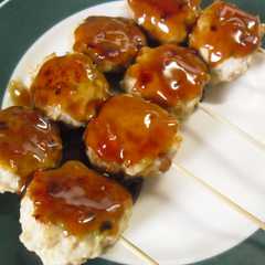 รูปของ チーズ入り・みたらしつくね❀