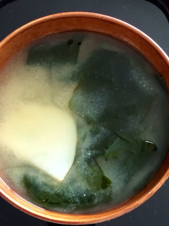 新じゃがとわかめのお味噌汁-レシピのメイン写真