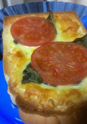 祝200品目☆バジルトマトチーズトースト-レシピのメイン写真