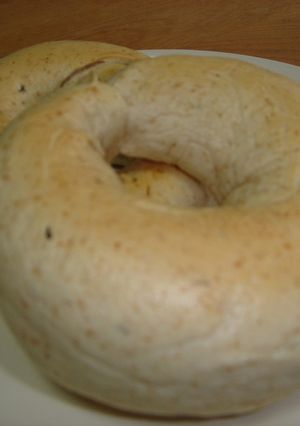 全粒粉とオールスパイスのベーグル-レシピのメイン写真