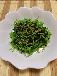 金ごまで豆苗ナムル-レシピのメイン写真