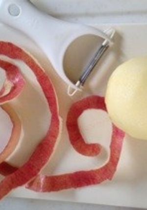 超簡単りんごのむきかたピーラーで-レシピのメイン写真