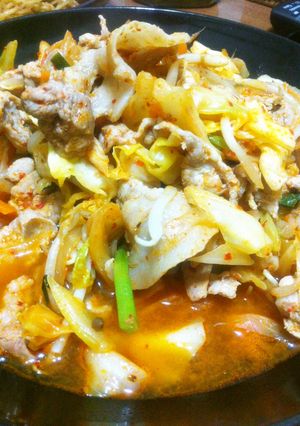 ご飯ががっつりススム！豚キムチ-レシピのメイン写真