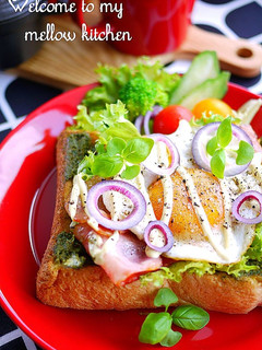 朝食やランチに♪ガパオ風トースト-レシピのメイン写真
