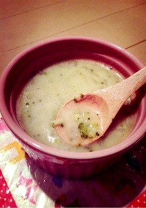 冷凍ブロッコリーとじゃがぃものスープ-レシピのメイン写真