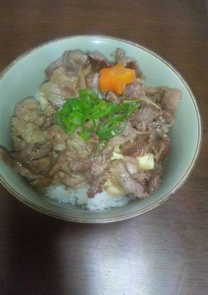 ごめん！手抜きm(__)m豚コマの豚丼-レシピのメイン写真