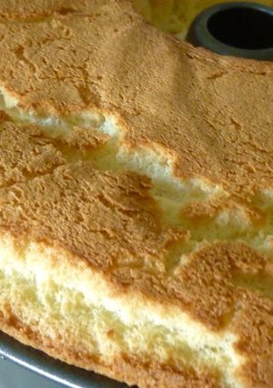24cmの型でバニラシフォンケーキ-レシピのメイン写真