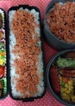 お弁当シャケフレークを華やかに-レシピのメイン写真