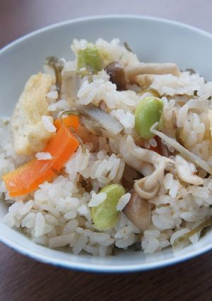 簡単、具が7種入っている炊き込みご飯-レシピのメイン写真