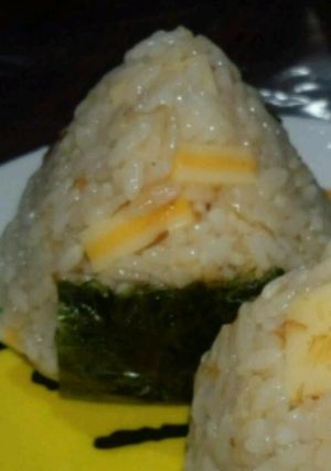 チーズおかかのおにぎり-レシピのメイン写真