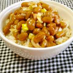 รูปของ すりごま★たっぷり★父の納豆ご飯の食べ方
