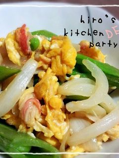 新玉ねぎとスナップえんどうのかに玉炒め-レシピのメイン写真