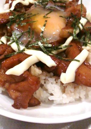 ♥彼ご飯♡黄金比！温玉の照り焼きチキン丼-レシピのメイン写真