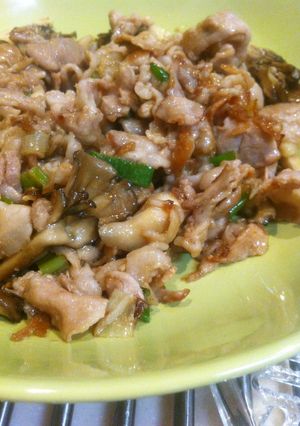 豚小間肉とまいたけの柔らか炒め煮-レシピのメイン写真