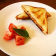 簡単♪イタリアンホットサンド