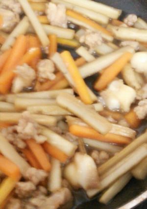 フライパンで簡単！軟骨入りきんぴらごぼう-レシピのメイン写真