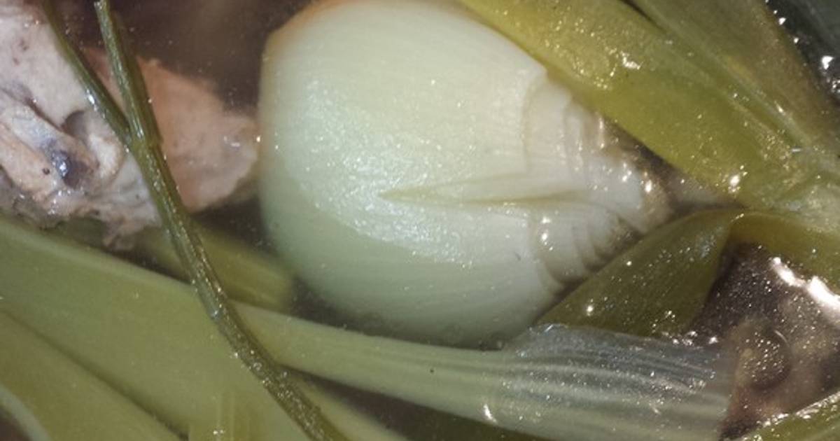 基本からアレンジまで！思わずつくりたくなる「鶏ガラ コンソメ」のレシピ集 | クックパッド