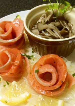 エノキと舞茸、スモークサーモンのマリネ-レシピのメイン写真