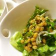 納豆とニラなどなど…とレタスのサラダ