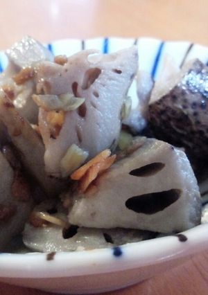 【おつまみに】れんこんのガーリック炒め-レシピのメイン写真