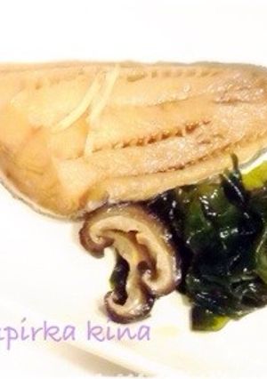 銀ダラの煮付け、煮ワカメ添え-レシピのメイン写真