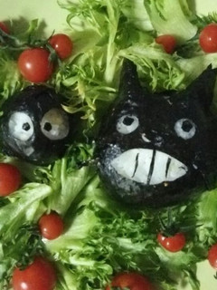 トトロとまっくろくろすけおにぎりby千風-レシピのメイン写真