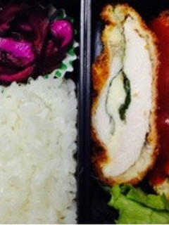 JKのお弁当 チーズ梅シソはさみカツ-レシピのメイン写真