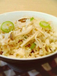 醤油とマヨだけ!簡単ツナの炊き込みご飯♡-レシピのメイン写真