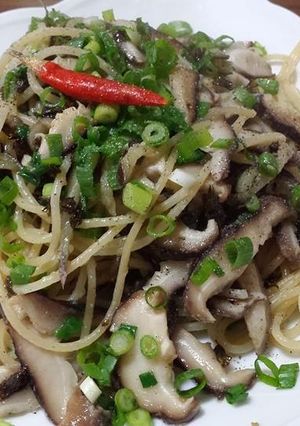 椎茸のペペロンチーノ柚子胡椒風味-レシピのメイン写真