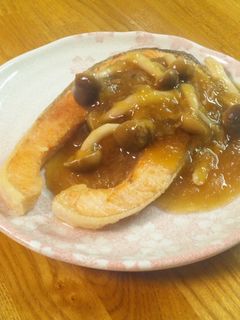 鮭のムニエル☆サッパリおろしポン酢餡かけ-レシピのメイン写真