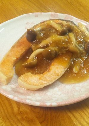 鮭のムニエル☆サッパリおろしポン酢餡かけ-レシピのメイン写真