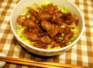新キャベツたっぷり♡豚肉のしょうが焼き丼-レシピのメイン写真
