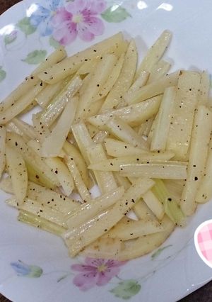 ☆じゃがいもとセロリのさっぱり炒め☆-レシピのメイン写真
