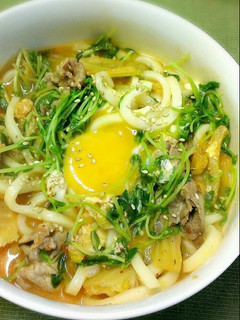 ひとり飯の定番 豚キムチ煮込みうどん-レシピのメイン写真