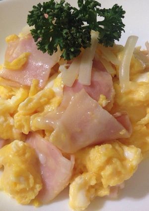 簡単チーズベーコンスクランブルエッグ♡-レシピのメイン写真
