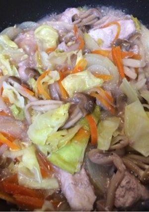 超簡単！鶏胸肉の塩ヨーグルトと赤ワイン煮-レシピのメイン写真