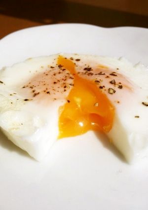 ◎◎あと一品 レンジで半熟目玉焼き◎◎-レシピのメイン写真