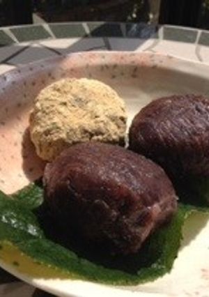 お彼岸にミルキー2色おはぎ-レシピのメイン写真