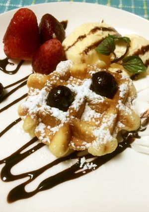 ベルギーワッフルとバニラアイスのプレート-レシピのメイン写真