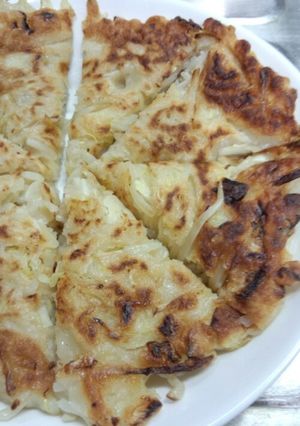☆とろろでふゎｷｬﾍﾞﾂ焼き☆-レシピのメイン写真
