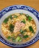 即席ねぎマーメン(ネギとツナ缶ラーメン)