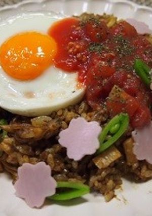 かけトマ♡たっぷりあさり春のカレー炒飯-レシピのメイン写真