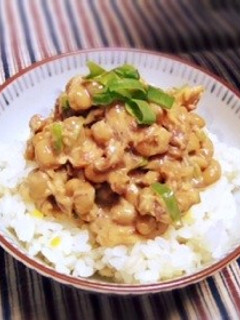贅沢アレンジ納豆ご飯②✨サバ味噌缶納豆-レシピのメイン写真