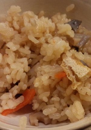稲荷揚げ入り炊き込みご飯-レシピのメイン写真