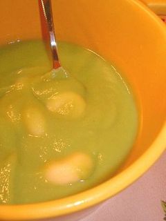 すごくおいしい!空豆と豆腐白玉のおしるこ-レシピのメイン写真