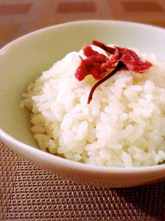 お花見に♪春の香りがする桜ごはん-レシピのメイン写真