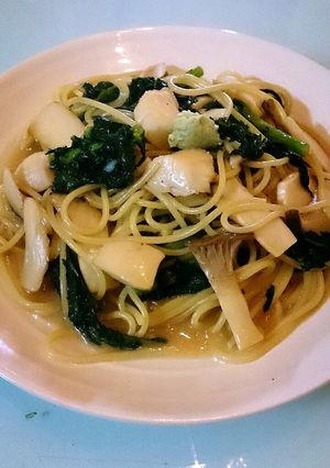 ホタテと春菊とエリンギの和風パスタ-レシピのメイン写真
