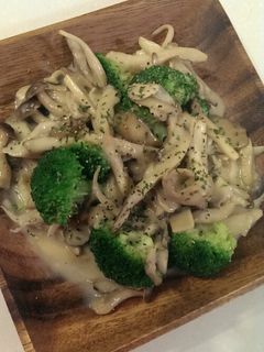きのことブロッコリーのクリーム煮-レシピのメイン写真